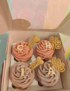 Frosted pupcakes